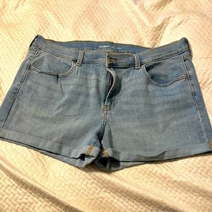Old Navy size 16 shorts